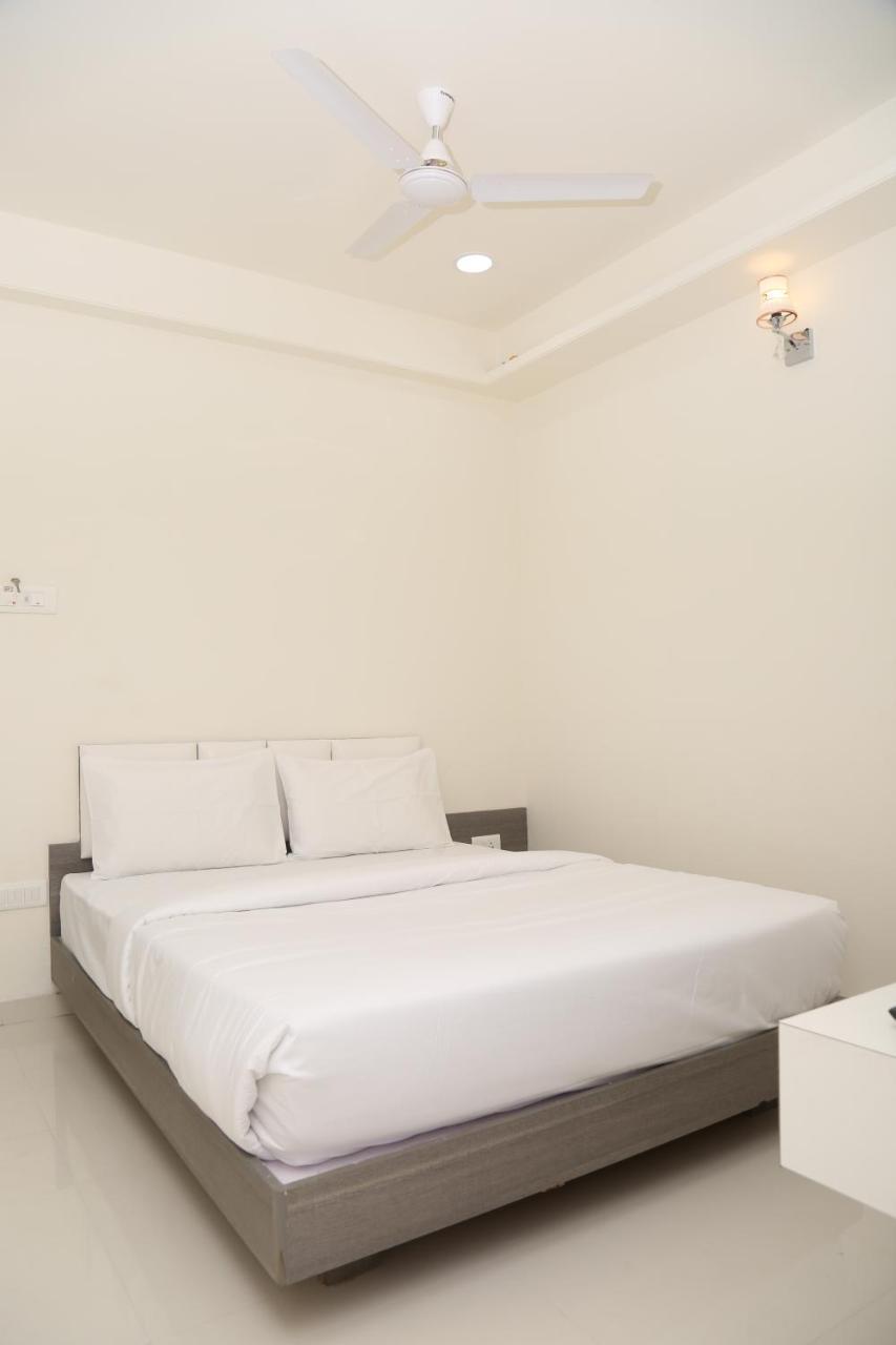 Hotel Lotus Chandrapur Exterior photo