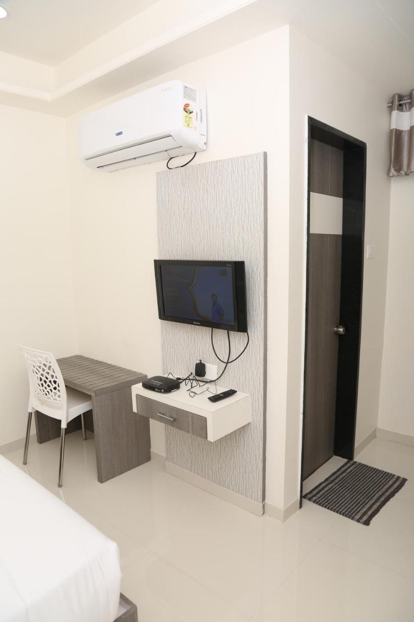 Hotel Lotus Chandrapur Exterior photo
